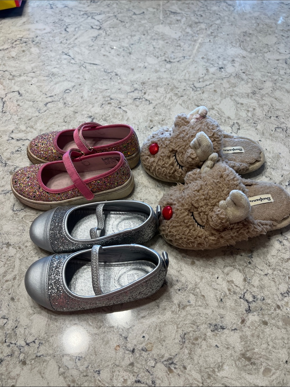 A lot of size 9-10 shoes. Gently worn - Picture 3 of 13